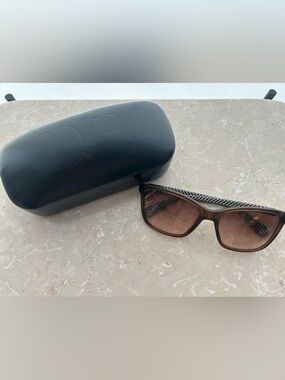 Diane Von Furstenberg Brown Gradient Sunglasses with Patterned Temples